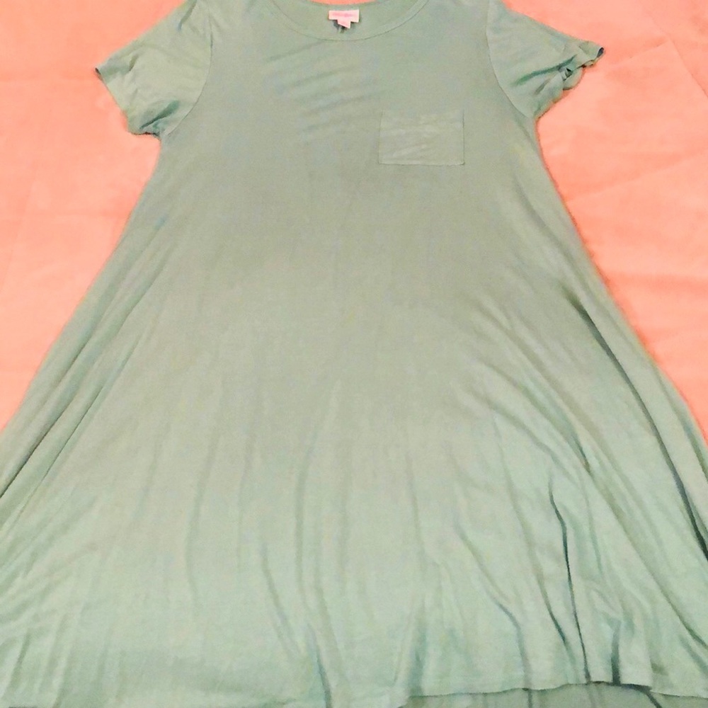 LuLaRoe Carly- Size Medium